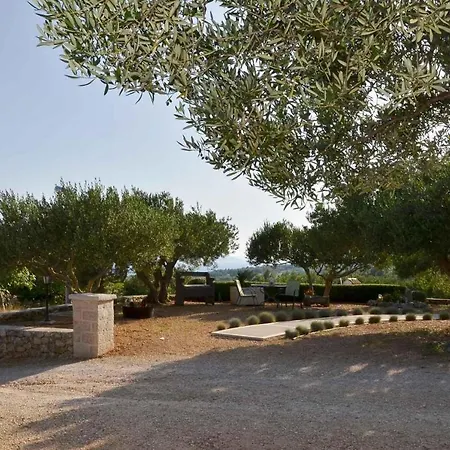 Villa Franka With Swimming Pool Bol Exteriér fotografie