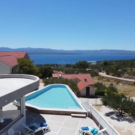 Villa Franka With Swimming Pool Bol Exteriér fotografie