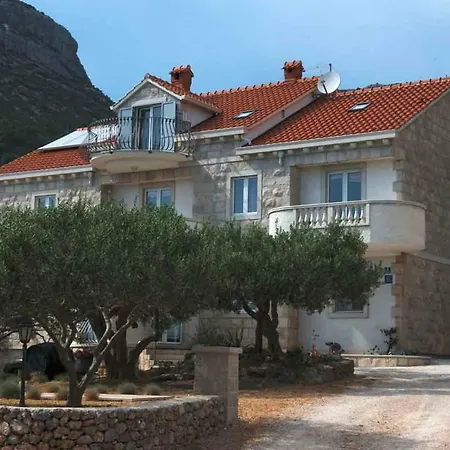 Villa Franka With Swimming Pool Bol Exteriér fotografie