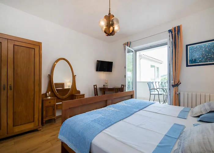 Villa Franka With Swimming Pool
