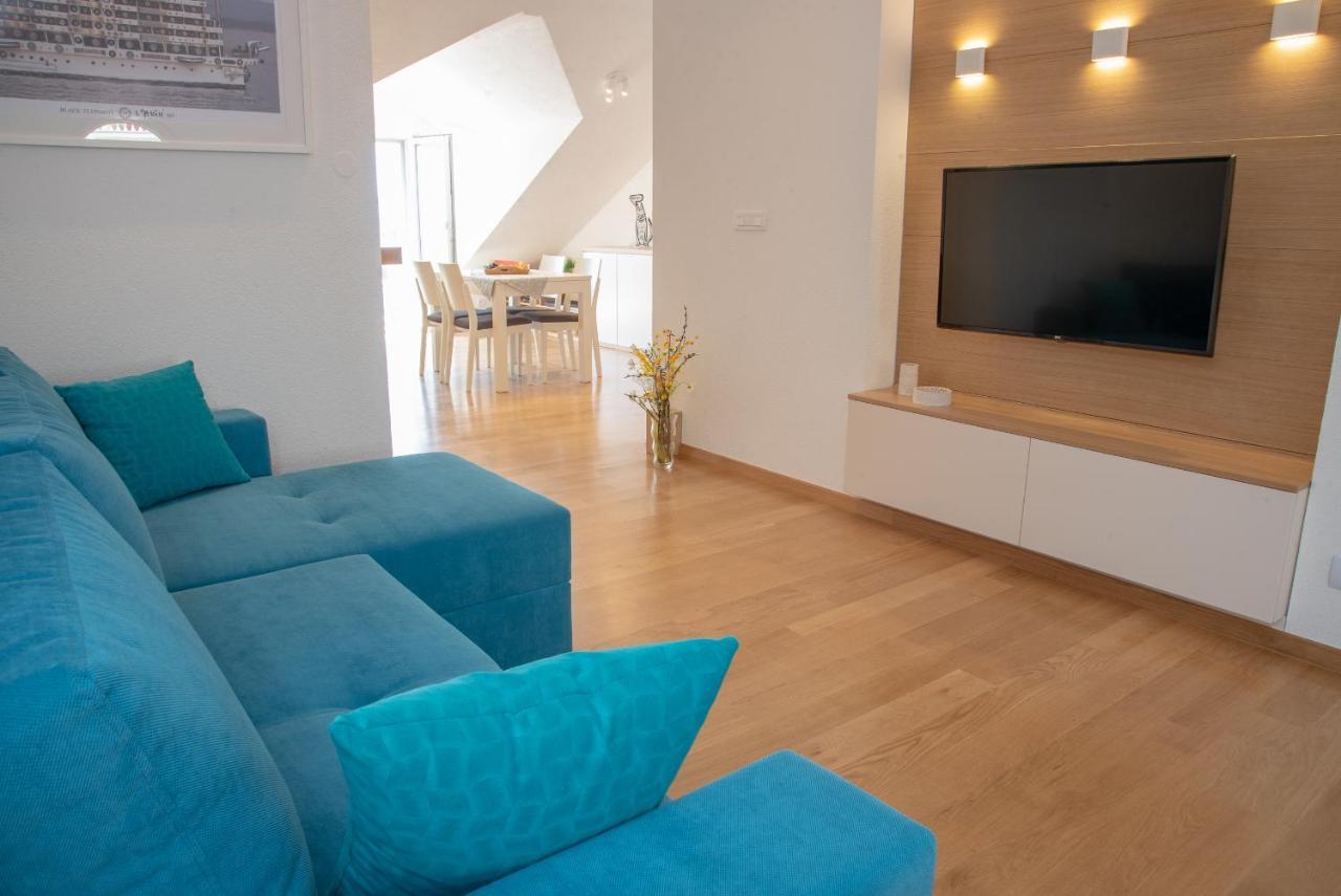 Apartment Franka With Swimming Pool *
